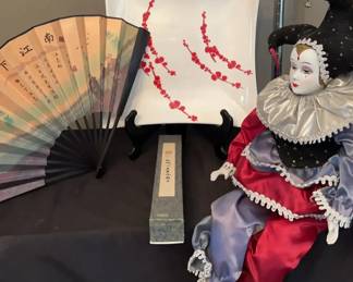 "Ravishing Rhodes Hill " in Martinez, GA Starts Closing Mon 12/8 at 8p.Pickup is Wed 12/10 from 2-6pm.  Please click here to view more photos, descriptions, and current bids:  https://ctbids.com/estate-sale/40812