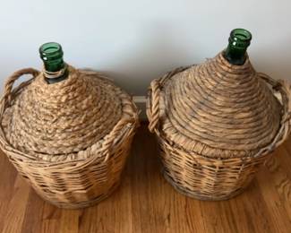 "Ravishing Rhodes Hill " in Martinez, GA Starts Closing Mon 12/8 at 8p.Pickup is Wed 12/10 from 2-6pm.  Please click here to view more photos, descriptions, and current bids:  https://ctbids.com/estate-sale/40812