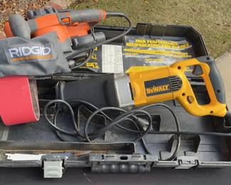 "Ravishing Rhodes Hill " in Martinez, GA Starts Closing Mon 12/8 at 8p.Pickup is Wed 12/10 from 2-6pm.  Please click here to view more photos, descriptions, and current bids:  https://ctbids.com/estate-sale/40812