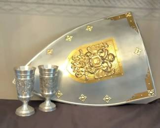 "Ravishing Rhodes Hill " in Martinez, GA Starts Closing Mon 12/8 at 8p.Pickup is Wed 12/10 from 2-6pm.  Please click here to view more photos, descriptions, and current bids:  https://ctbids.com/estate-sale/40812