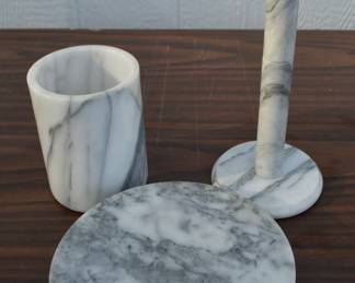 Marable kitchen items 