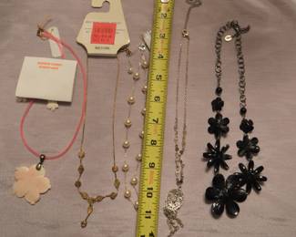costume jewelry 