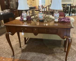 Sofa table and matching lamps