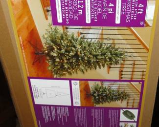4' pre-lit Christmas Tree