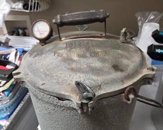 Dixie Special Pressure Cooker