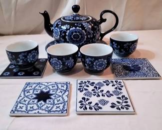 "Aiken Vintage Treasures" in Aiken, SC Starts Closing Tue 12/9 at 8p. Pickup is Thu 12/11 from 3-6p.  Please click here for more photos, descriptions, and current bids:  https://ctbids.com/estate-sale/40888