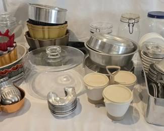 "Aiken Vintage Treasures" in Aiken, SC Starts Closing Tue 12/9 at 8p. Pickup is Thu 12/11 from 3-6p.  Please click here for more photos, descriptions, and current bids:  https://ctbids.com/estate-sale/40888