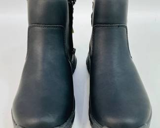 KHOMBU Boots, size 8M, style: Sarah, black, waterproof, memory foam insoles. 