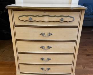 178Dec 03 2025 10 29pmsgDs