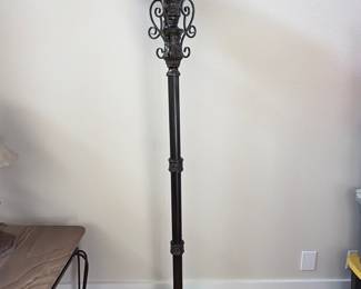 11Dec 01 2025 05 42pmYnVV