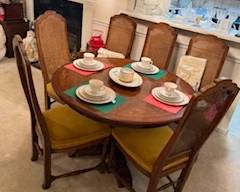 Drexel Kitchen Table with 6 chairs