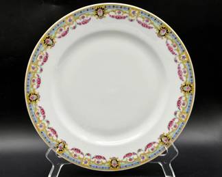 Signed Victoria (Czech) Rose Garland VIT34 Art Deco