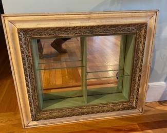 Hanging mirrored shadowbox