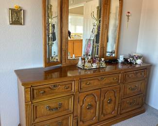 Long dresser with removable mirror