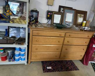 8 drawer chest one leg rough