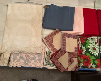 Amazing large antique lace work table Cloth plus other table cloths and linens