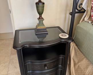 Hooker Furniture Side Table