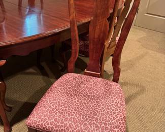 Dining Table with 6 chairs