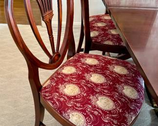 Set of 8 Drexel Heritage Hepplewhite Carved Mahogany Dining Chairs.