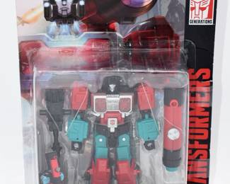 Transformers Generations Titans Return Deluxe Class Perceptor with Convex Action Figure, Hasbro, 2017