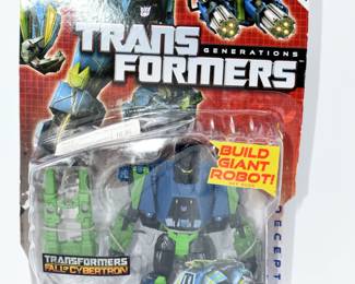 Transformers Generations Fall of Cybertron Onslaught Deluxe Class Bruticus 1 of 5 Action Figure, New-in-Package