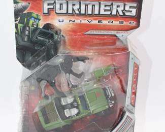 Transformers Universe Deluxe Class Autobot Hound with Ravage Action Figure, G1 Series, 25th Anniversary