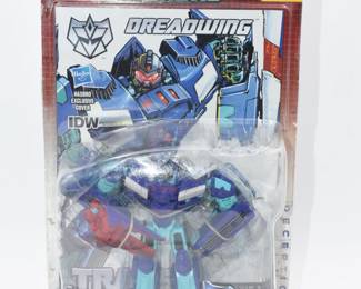 Hasbro Transformers Generations Deluxe Class Dreadwing 30th Anniversary Action Figure with Comic Book, Sealed