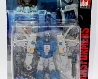 Hasbro Transformers Generations Titans Return Deluxe Class Xort & Highbrow Action Figure