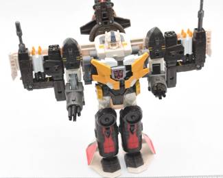 Transformers Cybertron Wing Saber Ultra Class Action Figure by Hasbro