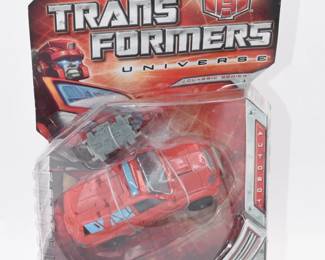 Transformers Universe Deluxe Class Classic Series Ironhide Action Figure, New-in-Package