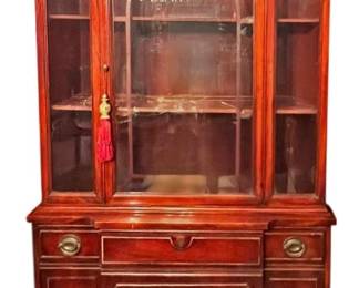 Vintage Bernhardt Mahogany China Hutch 