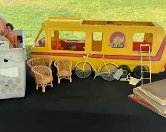 ST1038Vintage Barbie Doll Items