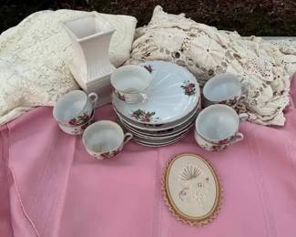 ST1162Vintage Linen And Dishes