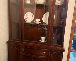 ST1160China Hutch
