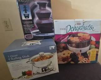 ST1133Chafing dish, Dehydrator and Fondue Fountain