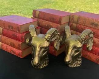 ST1033The New Columbus Series By Charles Dickens Brass Rams