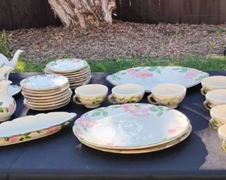 ST1064Franciscan Vintage Floral China