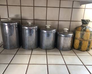 Stainless 4 piece canister set
Ceramic cookie jar