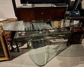 Curved glass ‘Dama’ console table from the 1990s, designed by Makio Hasuike and produced by Fiam 51.2" x 16.9" deep x 32.7" high EUC