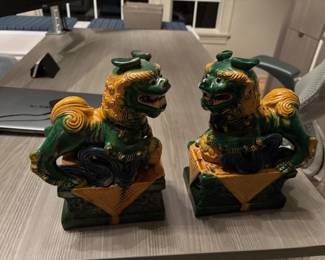 Asian Chinese Ceramic Pottery Foo Dogs Foo Lions Statue Pair Green Yellow Blue