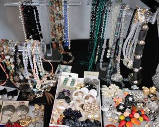 Costume Jewelry Treasure Trove!!