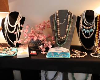 Watches & Costume Jewely