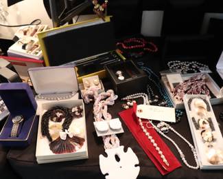 Watches & Costume Jewely