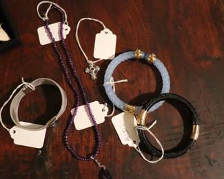 14K 18K & 21K GOLD  Jewelry Earrings, Necklaces, Bracelets & Brooches 