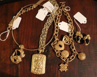 14K 18K & 21K GOLD  Jewelry Earrings, Necklaces, Bracelets & Brooches 