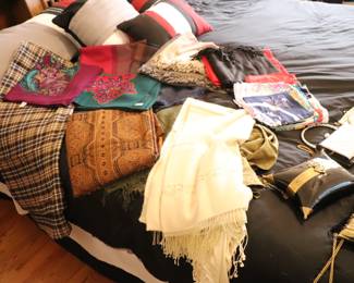 Designer Scarves & Pashminas 