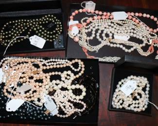 14K 18K & 21K GOLD  Jewelry Earrings, Necklaces, Bracelets & Brooches 