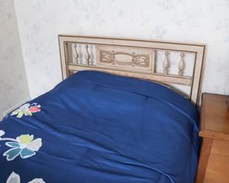 Link Taylor Twin Beds