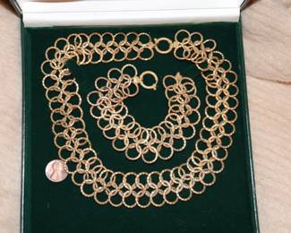 14K 18K & 21K GOLD  Jewelry Earrings, Necklaces, Bracelets & Brooches 