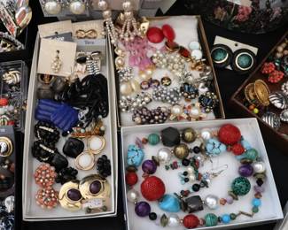 Costume Jewelry Treasure Trove!!